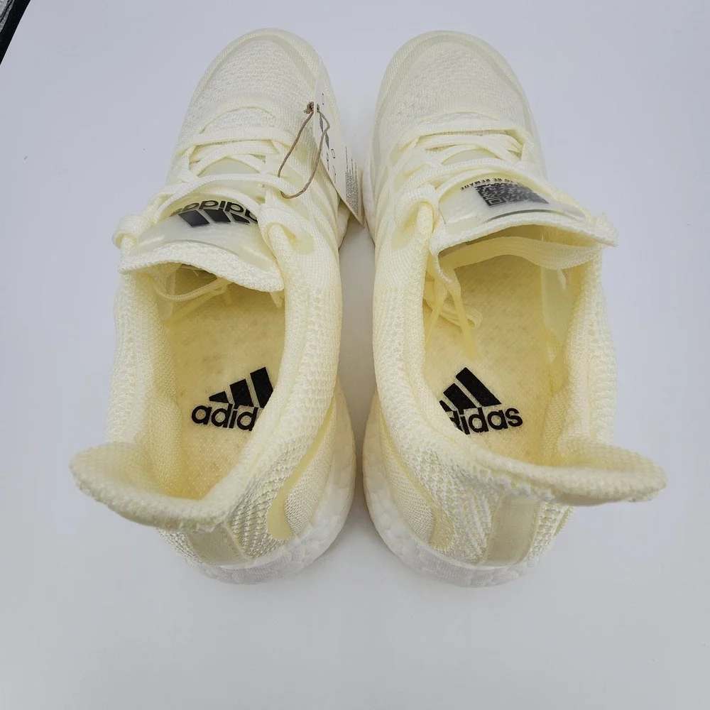 adidas UltraBoost Shoes Mens‎ 8.5 Made To Be Remade Sneakers FV7827 NEW w/ Tag